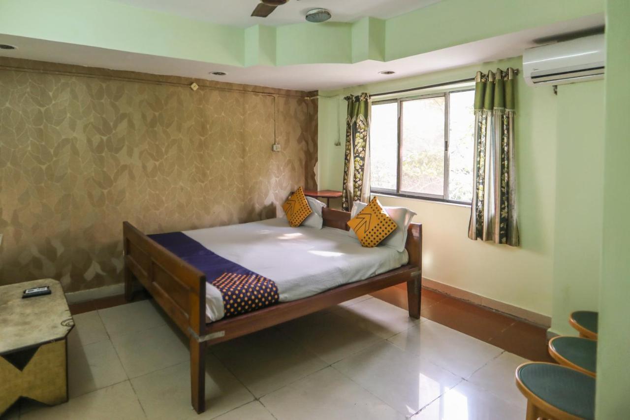 Spot On 10470 Hollywood Joka Hotel Bhasa Exterior photo