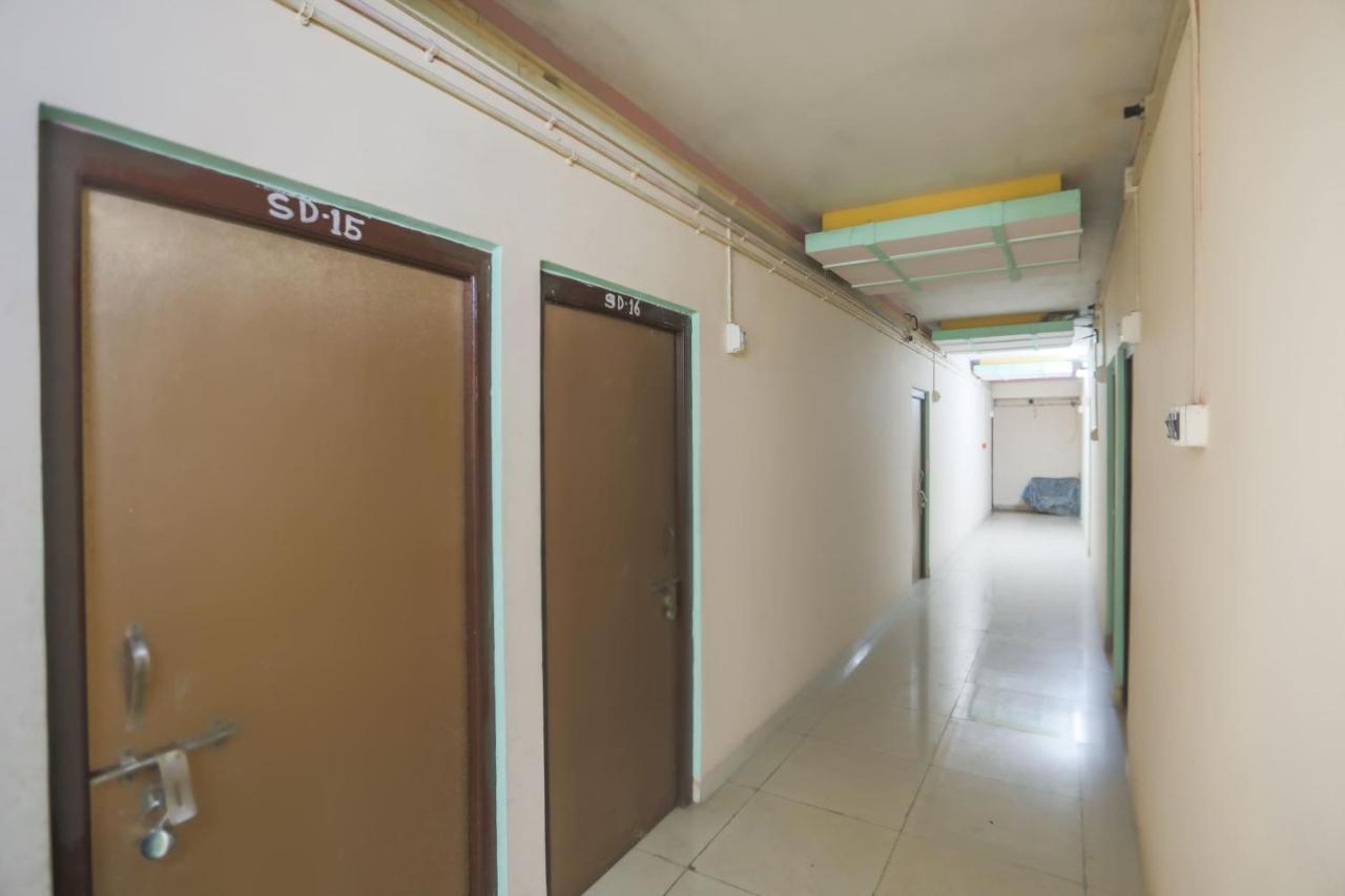 Spot On 10470 Hollywood Joka Hotel Bhasa Exterior photo