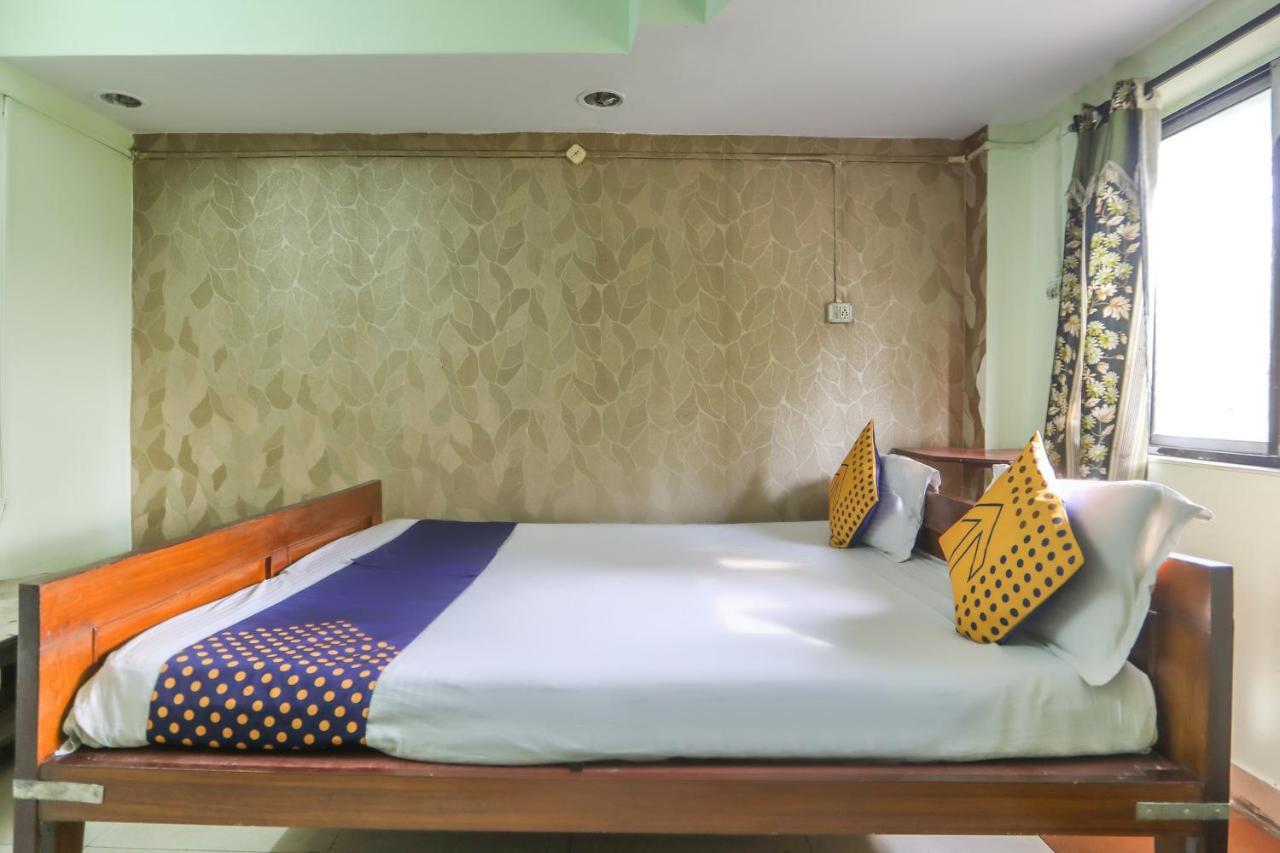 Spot On 10470 Hollywood Joka Hotel Bhasa Exterior photo